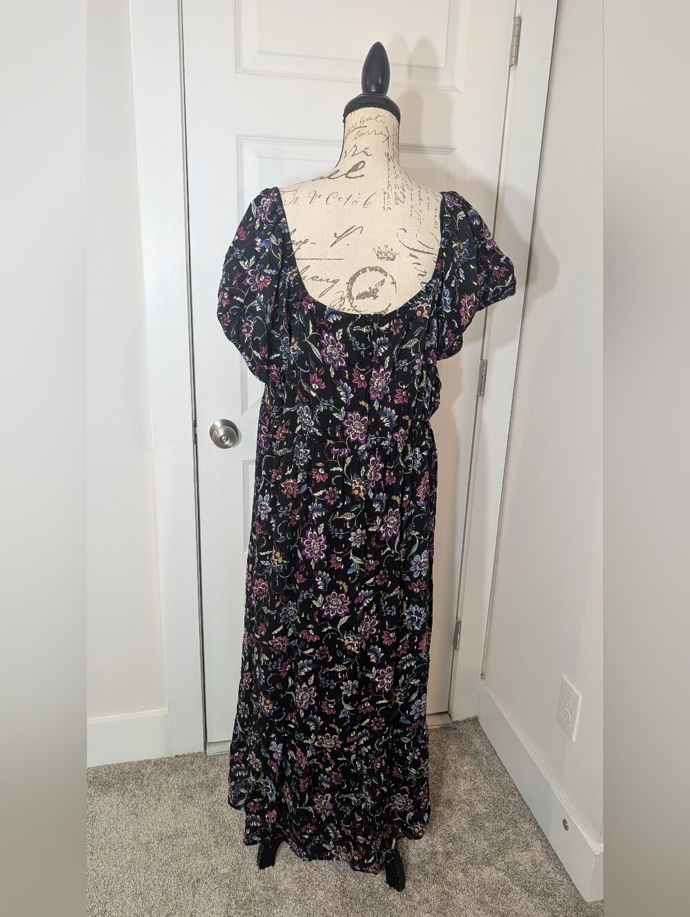 Lane Bryant Black Maxi Dress with Purple, Blue & Cream Floral Print Size 20 - Picture 3 of 9